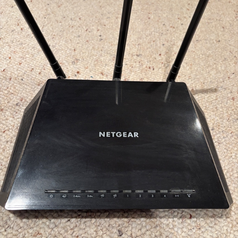 Netgear Router AC1750 - Picture 5 of 6